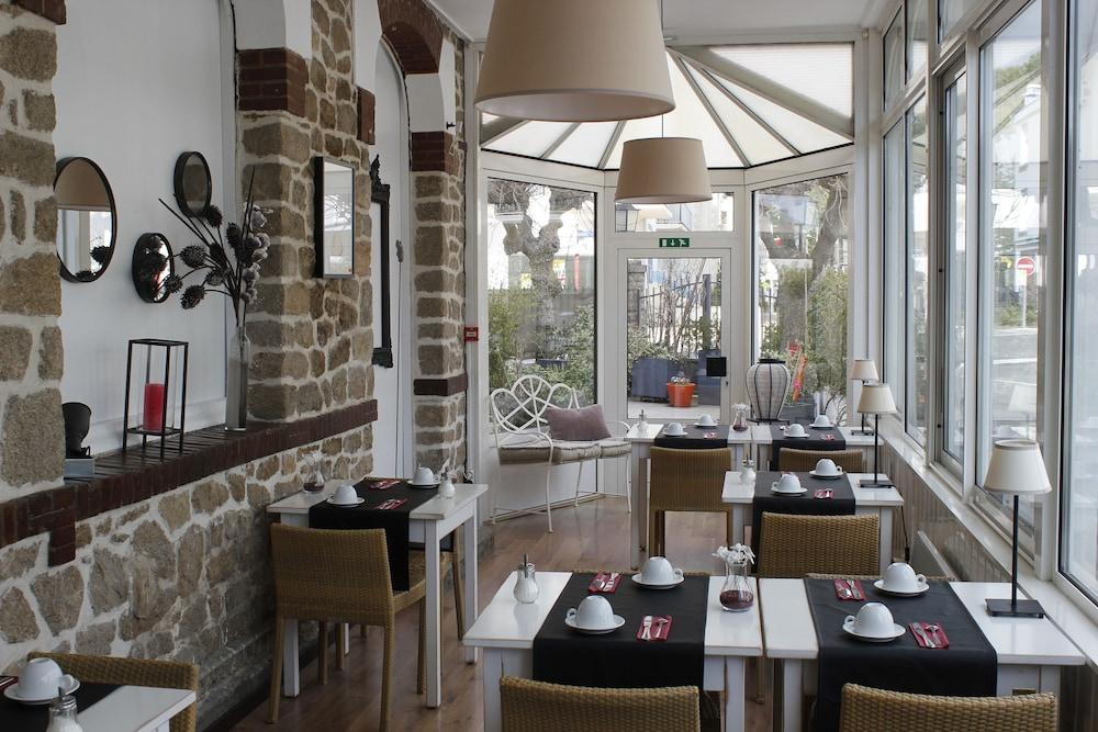 Hotel Demeures & Chateaux - Le Saint Pierre, 3*